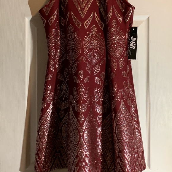 Wine dress with diamond/glitter embellishments - Picture 2 of 8